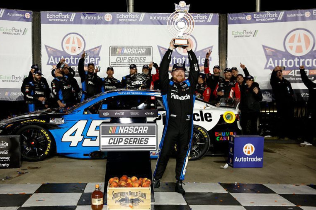 Tyler Reddick wins AutoTrader 400 in overtime at EchoPark Speedway Post feature image