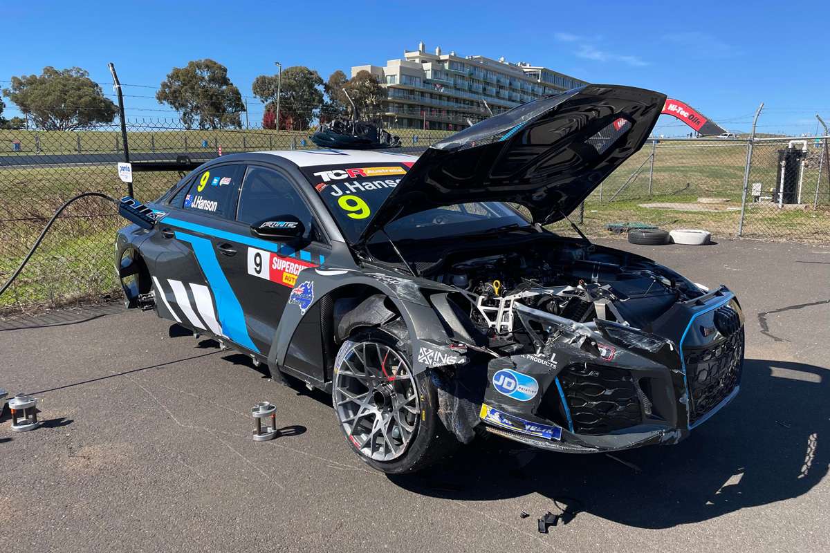 news: Hanson playing catch-up after early Bathurst hiccup - Speedcafe.com