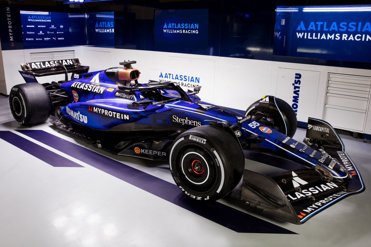 F1 news: Sainz gives Williams FW47 track debut at Silverstone