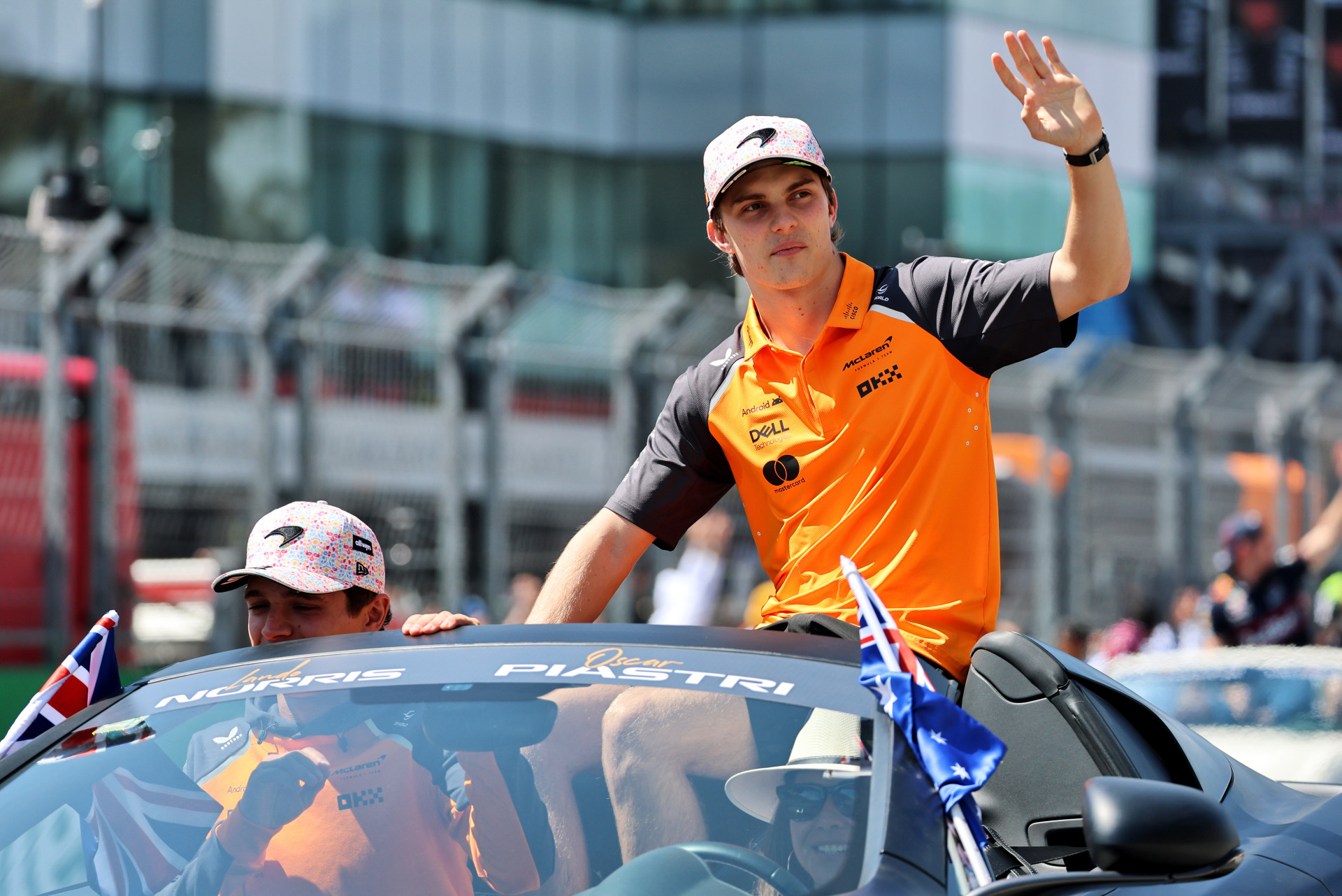 Johnny Herbert esorta Oscar Piastri a Mantenere il Suo Approccio nella Lotta per il Titolo