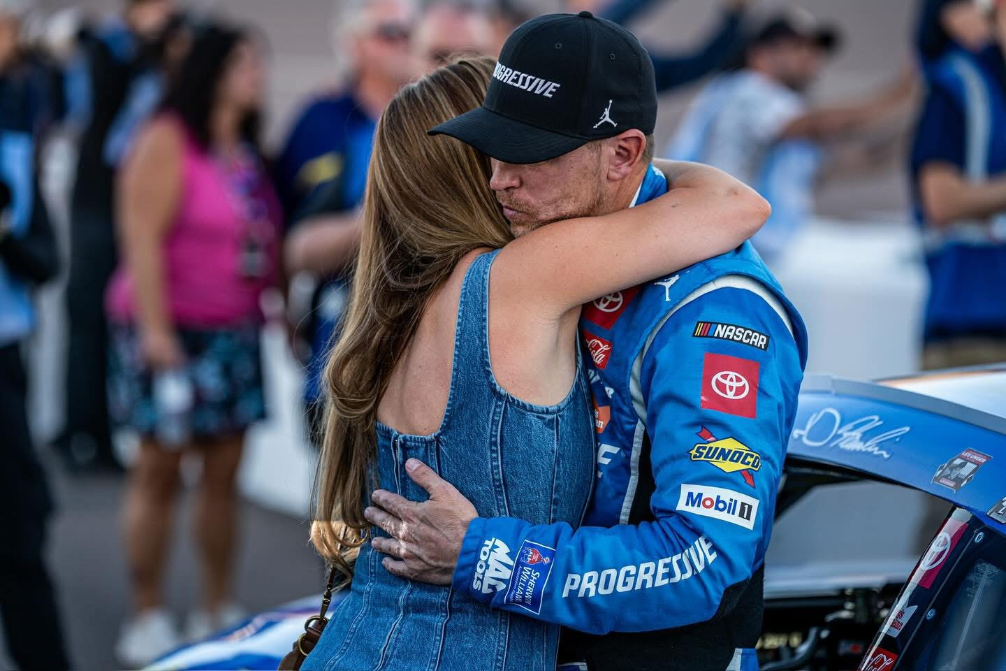 Denny Hamlin falls short in overtime as Kyle Larson wins 2025 NASCAR Cup Series title Post feature image