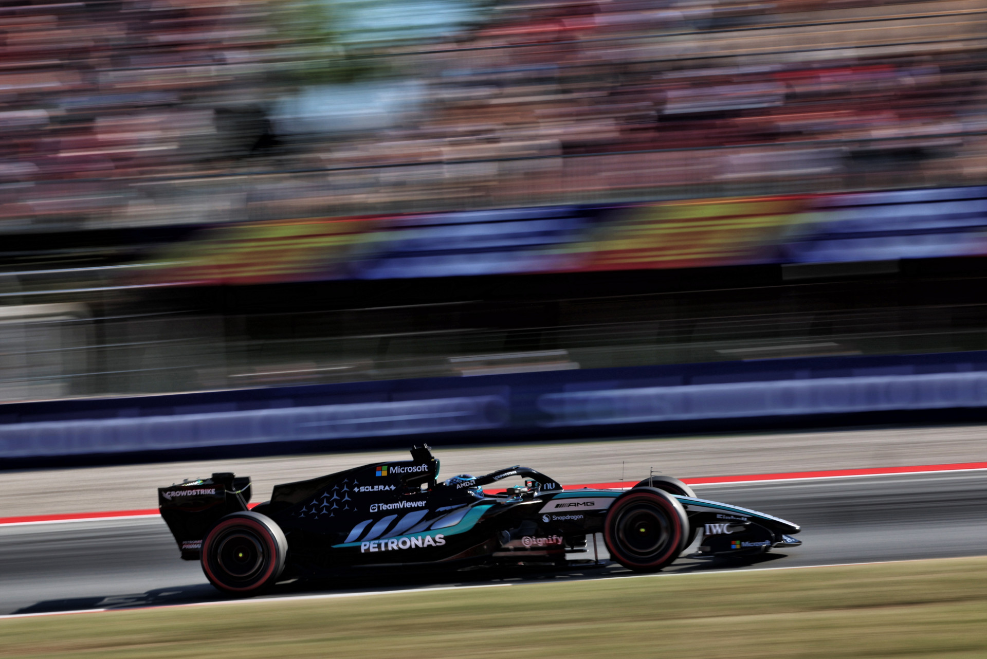 Russell Sets the Pace in Barcelona Final Practice