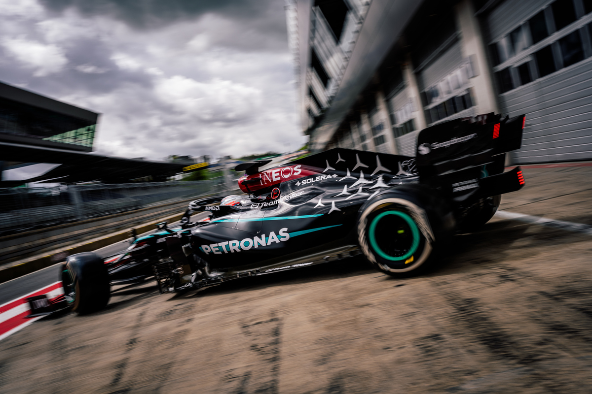 F1 Brief: Mercedes tests Hamilton replacement